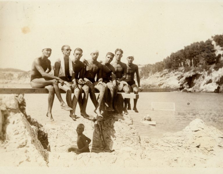 Fotografija s Danača iz albuma V. Berdović